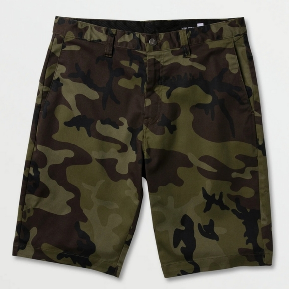 Volcom Other - VOLCOM  VMONTY Stretch Shorts Green Camo Combo 28